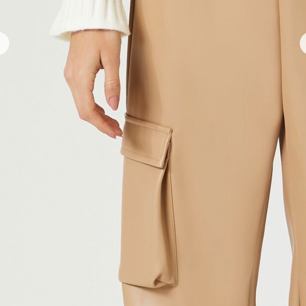 Forever 21 Beige Vegan Cargo jogger, L,  P1366 - Picture 3 of 9